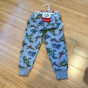 Prime threads two piece set jogger with beanie